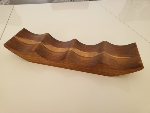 Beautiful acacia wood table - acacia,