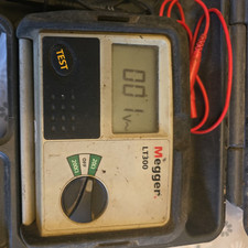 Megger LT300 Earth Loop Tester Boxed With Accessories, 