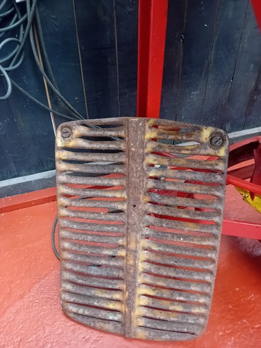 Massey ferguson front grill - massey, 35