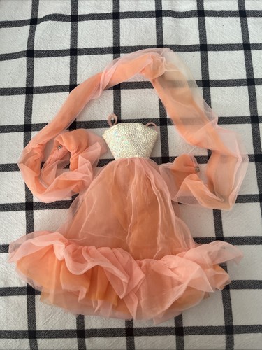 Vintage 1984 peaches - 1984, cream