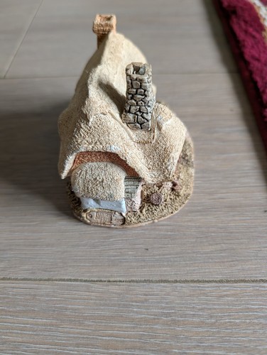 Lilliput lane ostlers - lilliput, keep