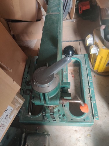 Dewalt radial arm saw - saw, 1370