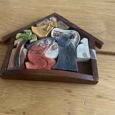 Unusual Vintage Flat Nativity In A Little House Shaped Flat Box Complete God Con