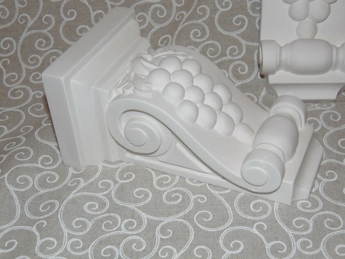Pair medium size - of,