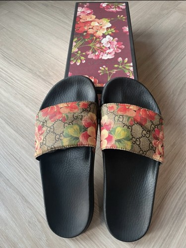 Gucci blooms supreme slides - gucci,