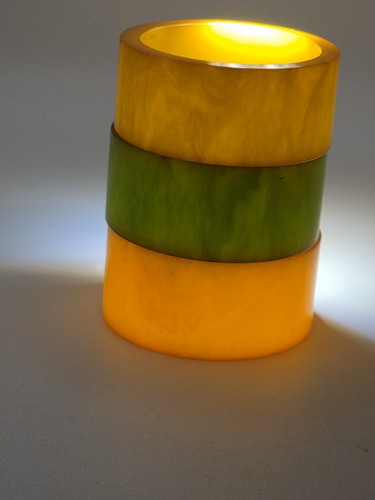 Vintage bakelite napkins rings - bakelite,