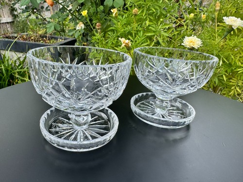 Two sundae dishes crystal - two, cut