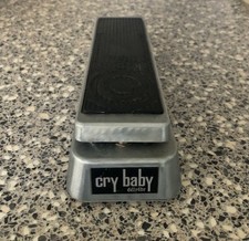 Jim Dunlop ZW-45 Zakk Wylde Signature Cry Baby Wah Guitar Effects Pedal