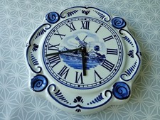 Delft Holland Battery Clock - Windmills - Excellent Condition & Working - 23 Cms