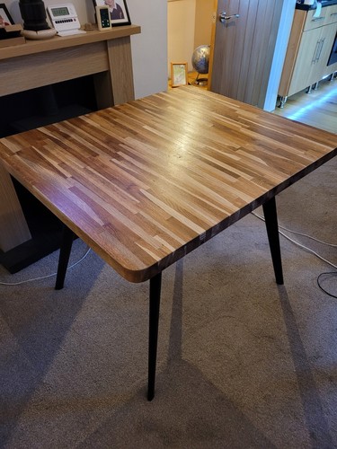 Solid oak table - solid,