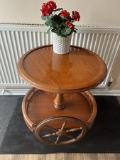 RETRO STYLE 2 TIER ROUND
