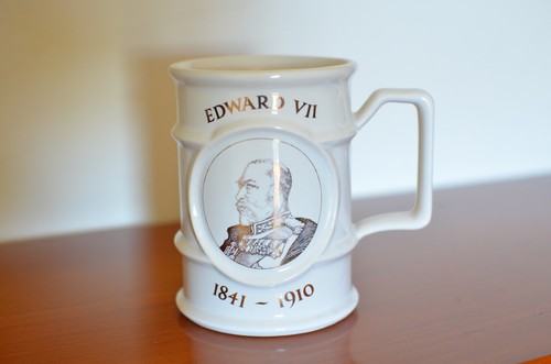 Holkham pottery edward - holkham,