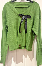 Green black Bow brooch Cozy