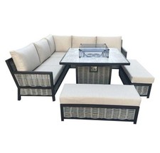 ALUMINIUM & RATTAN CORNER