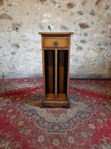 Old charm solid oak cabinet - old,