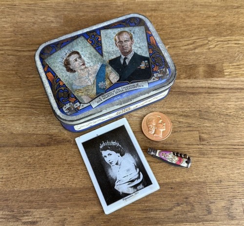 Vintage queen elizabeth - vintage,