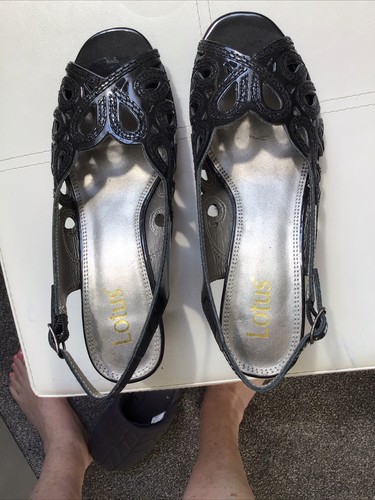 Lotus black patent - black,