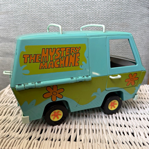 Scooby doo mystery machine van - scooby-doo,