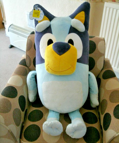Jumbo size bluey - bluey, plush