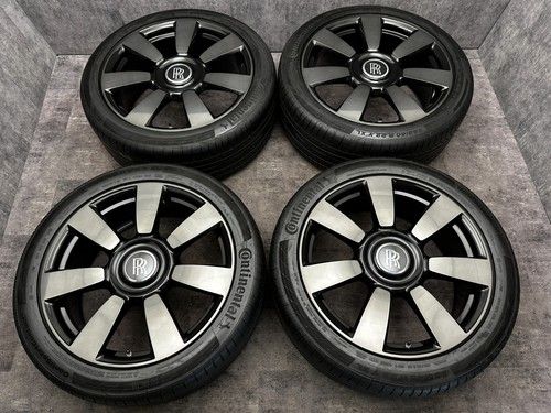 Rolls royce cullinan black - 22",