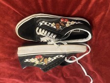 Vans blk custom suade sk8