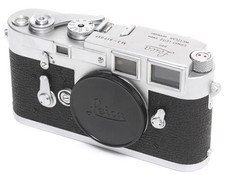 @ Leica M3 chrome camera body