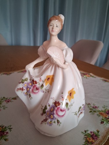 Royal doulton fine bone china - bone,