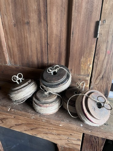 One primitive decor antique - primitive,