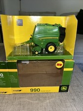 New Britains John Deere Farm 990 Round Baler 42784 As Shown 1:32