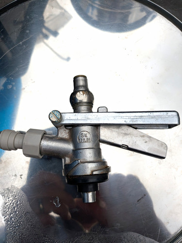 Beer keg coupler tap - coupler,