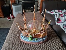 Disney Peter Pan You Can Fly  Hook  Ship Musical Snow Globe Rare
