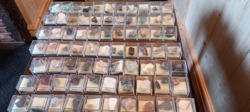 Collection semi precious - semi,