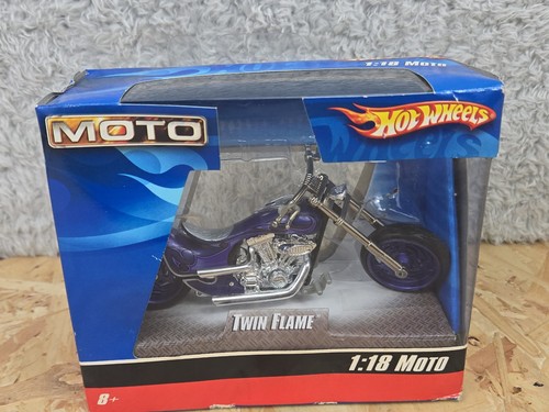 Hot wheels twin flame - flame, 1:18