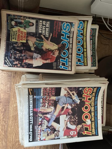Shoot football magazines - football,
