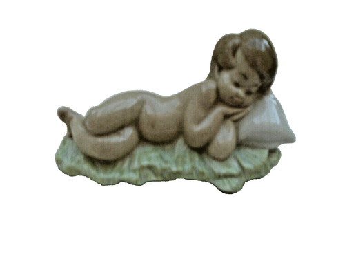 Lladro figurine sleeping baby - ,