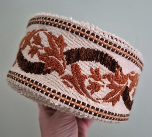 Meters vintage upholstery - 9,