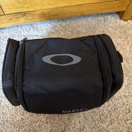 Oakley goggles carry case - carry,