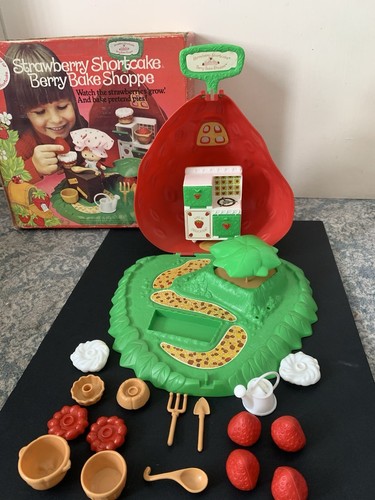 Strawberry shortcake doll - shortcake, doll’s