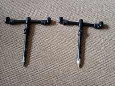 Pair Avid Carp Fishing Short Banksticks And Buzz Bars