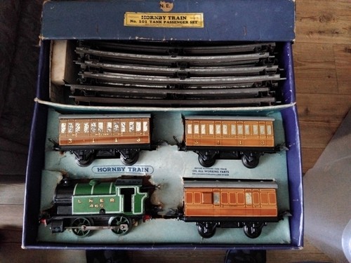 Hornby train 101 n - hornby, l.n.e.r
