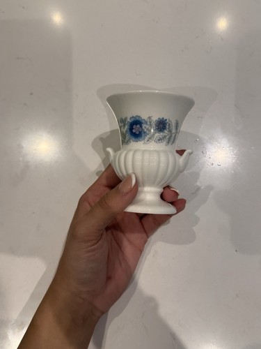 Vintage wedgwood miniature urn - miniature,