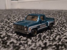 Matchbox Chevy Stepside 1975 Blue Pickup Truck Diecast Model Toy 1:64