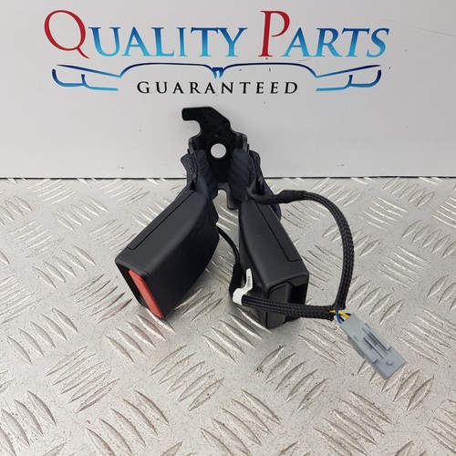 Renault captur seat belt - seat,