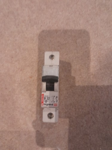 Legrand amp curve 6ka - curve,