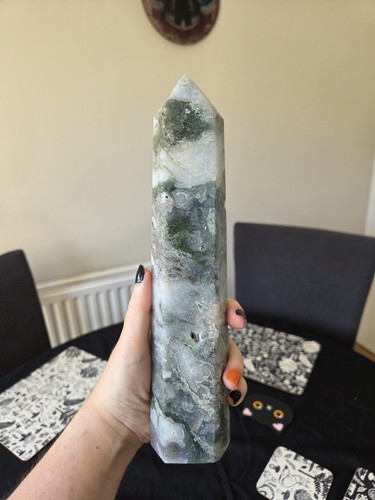 Large moss agate crystal tower - moss,