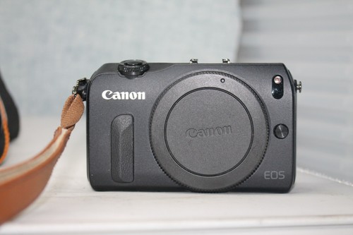 Canon eos mirrorless - canon,