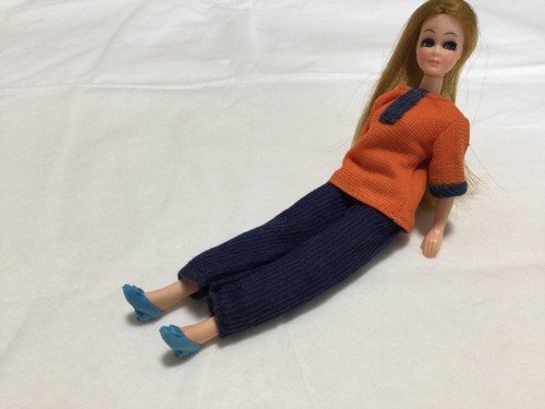 Vintage pippa dawn doll - /,