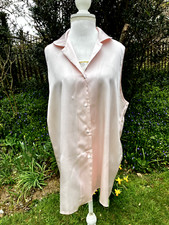 Women's silky satin feel fabric Night shirt size L. Peach/Salmon. Never Worn