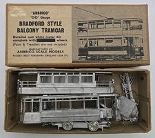 ANBRICO 4MM WHITE METAL TRAM