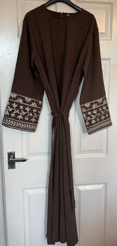 Brown abaya with embroidery - brown,